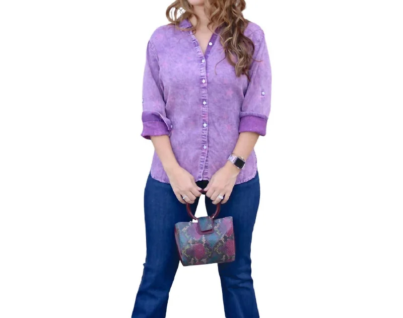 Daily Deals Trendy Threads Landslide Button Up Top Shirt In Lavender