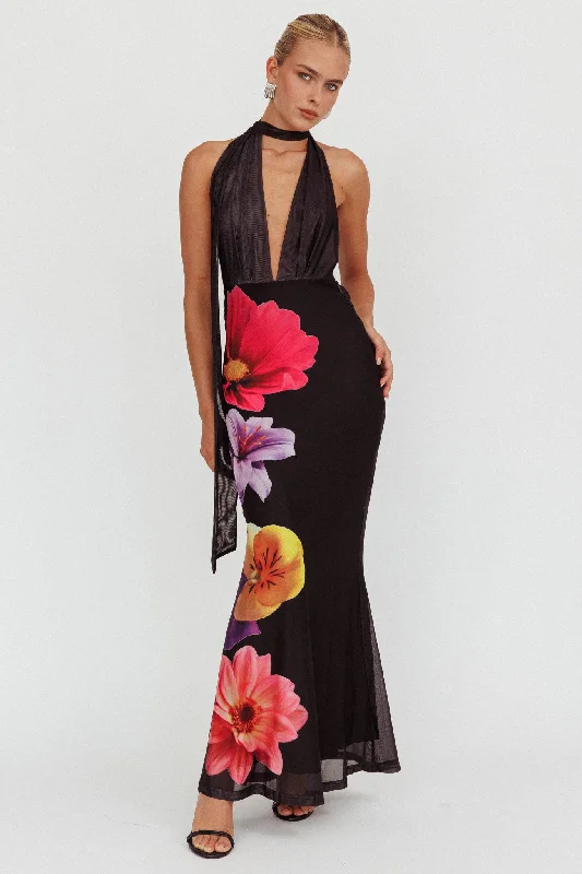 Sophisticated Women's Fashion Italia Azure Halterneck Maxi Dress Flowers Black