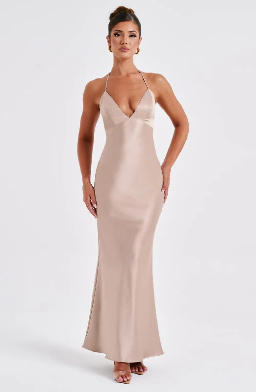 Elevate Your Wardrobe Delphine Maxi Dress - Champagne