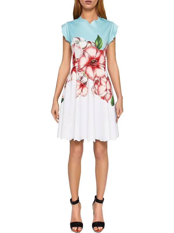 Elevate Your Wardrobe Womens Floral Knee Shift Dress