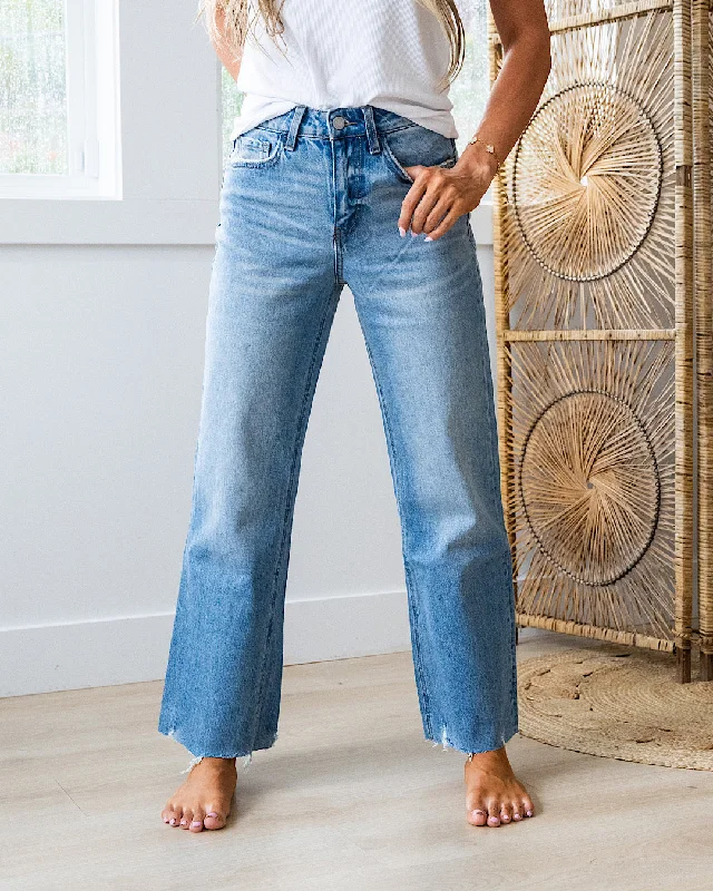 Signature Style Essentials Vervet Rowan Non Distressed Wide Leg Crop Jeans